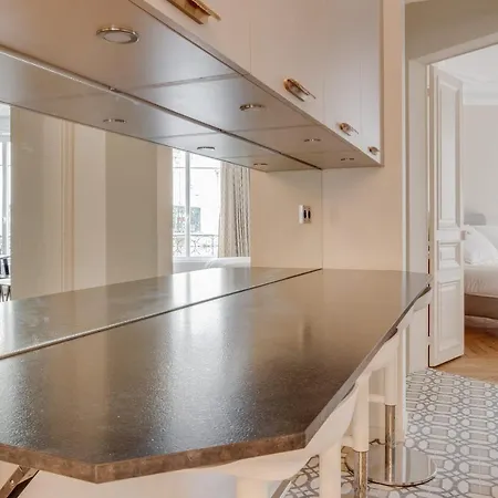 Hostnfly - Superb Bright And Luxurious Apt In Montogueil *